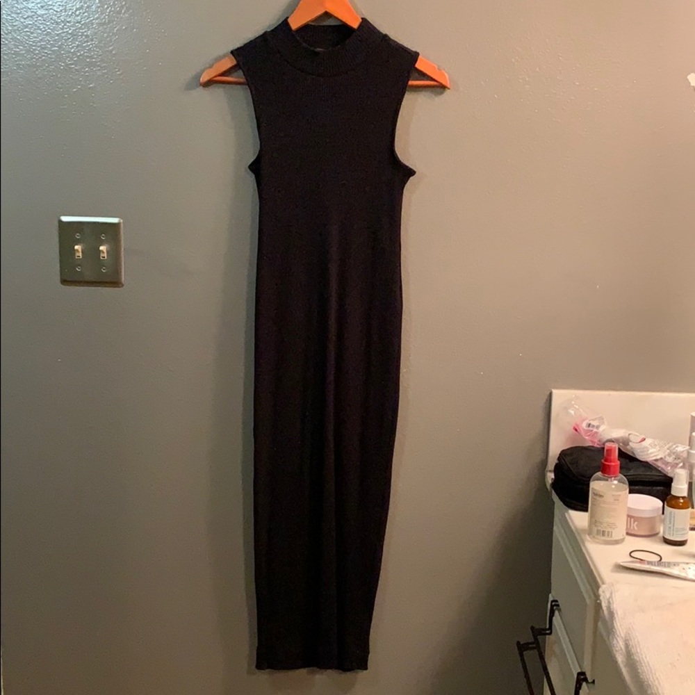 COPY - Sleeevless mock neck sparkly ribbed knit m…